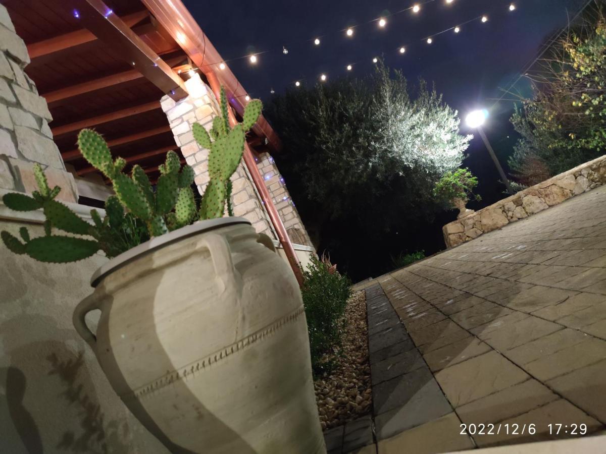 Climiti Holiday House Solarino ภายนอก รูปภาพ